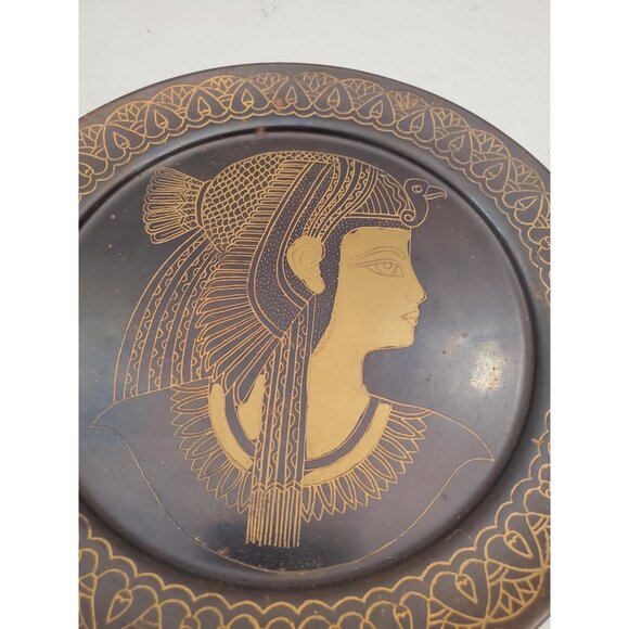 Vintage Hammered copper Embossed Design Wall Plate Wall Hanging Collectible - Picture 3 of 10